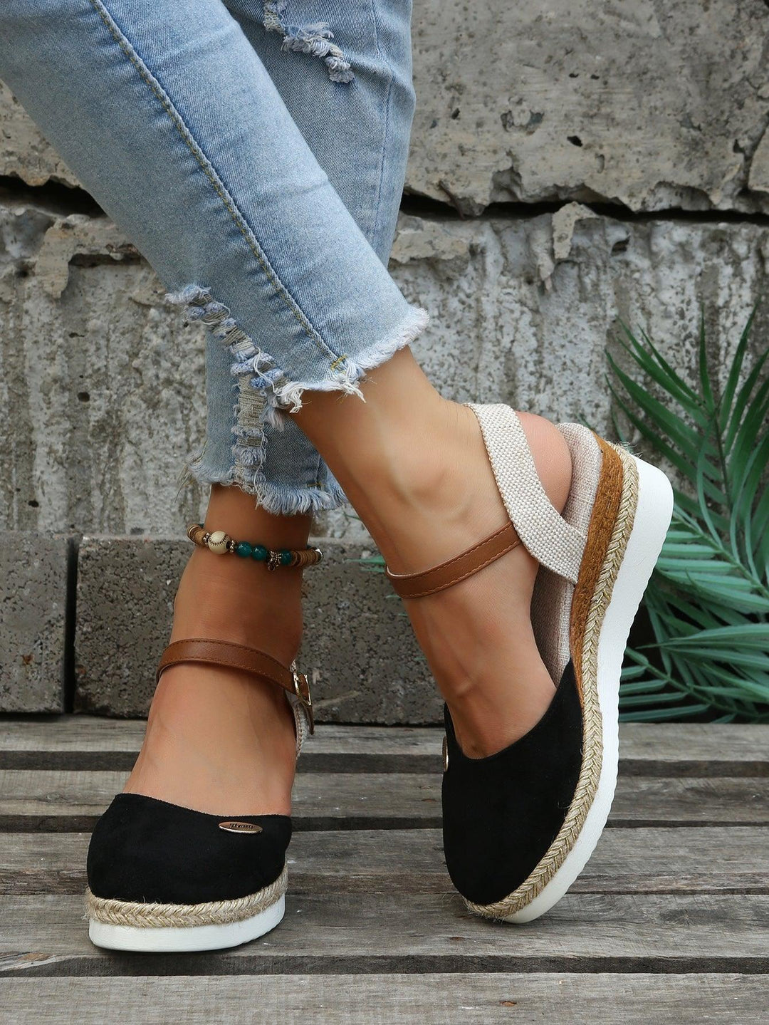 Women’s Espadrille Cushioned Wedge Sandals