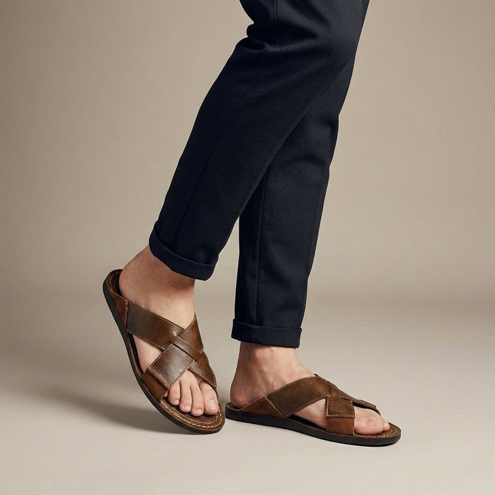 Men’s Leather Cross-Strap Slide Sandals with Contrast Topstitch Detail – Refined Casual Slip-On
